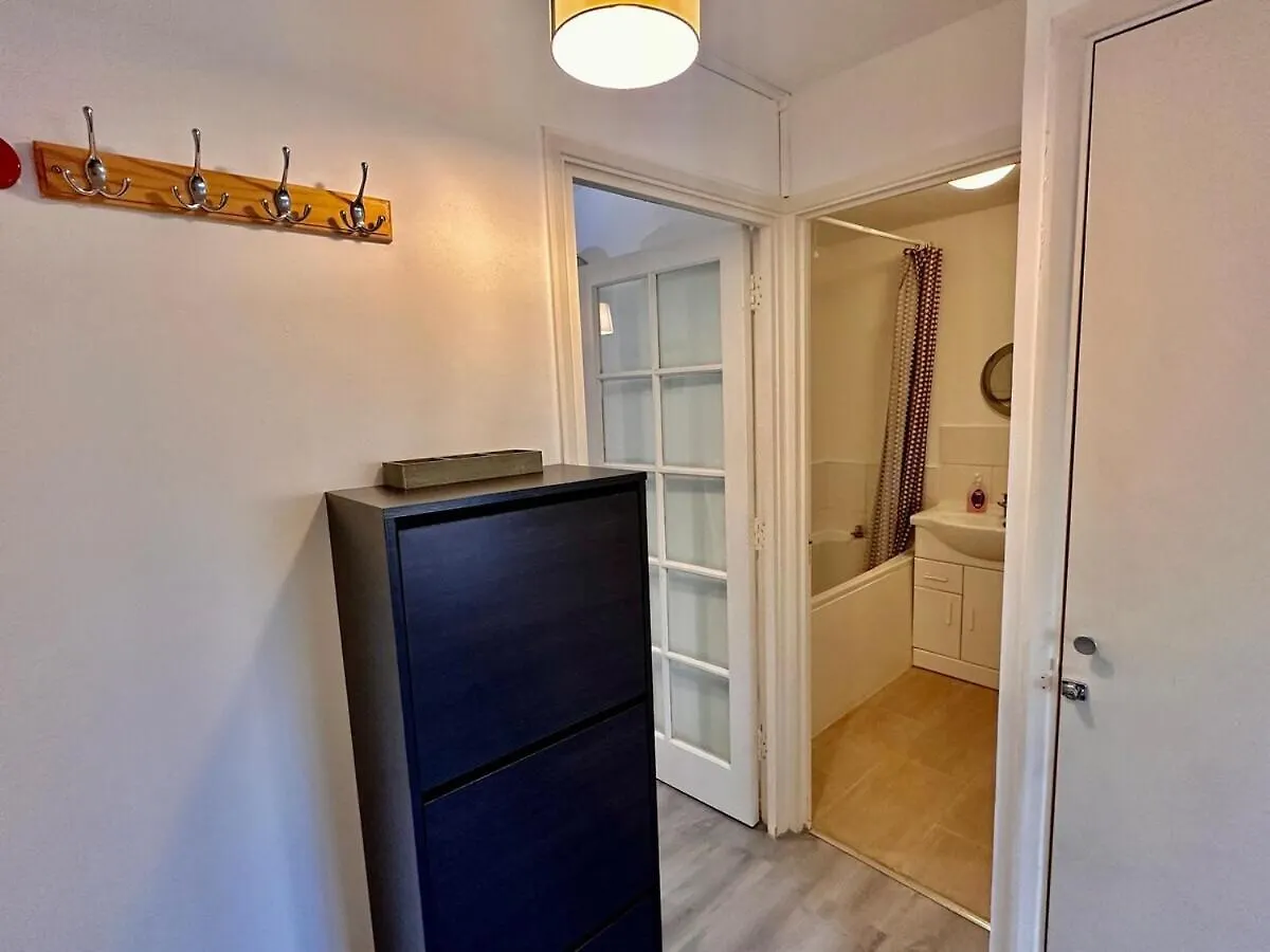 Cosy One Bedroom Apartment - London Docklands