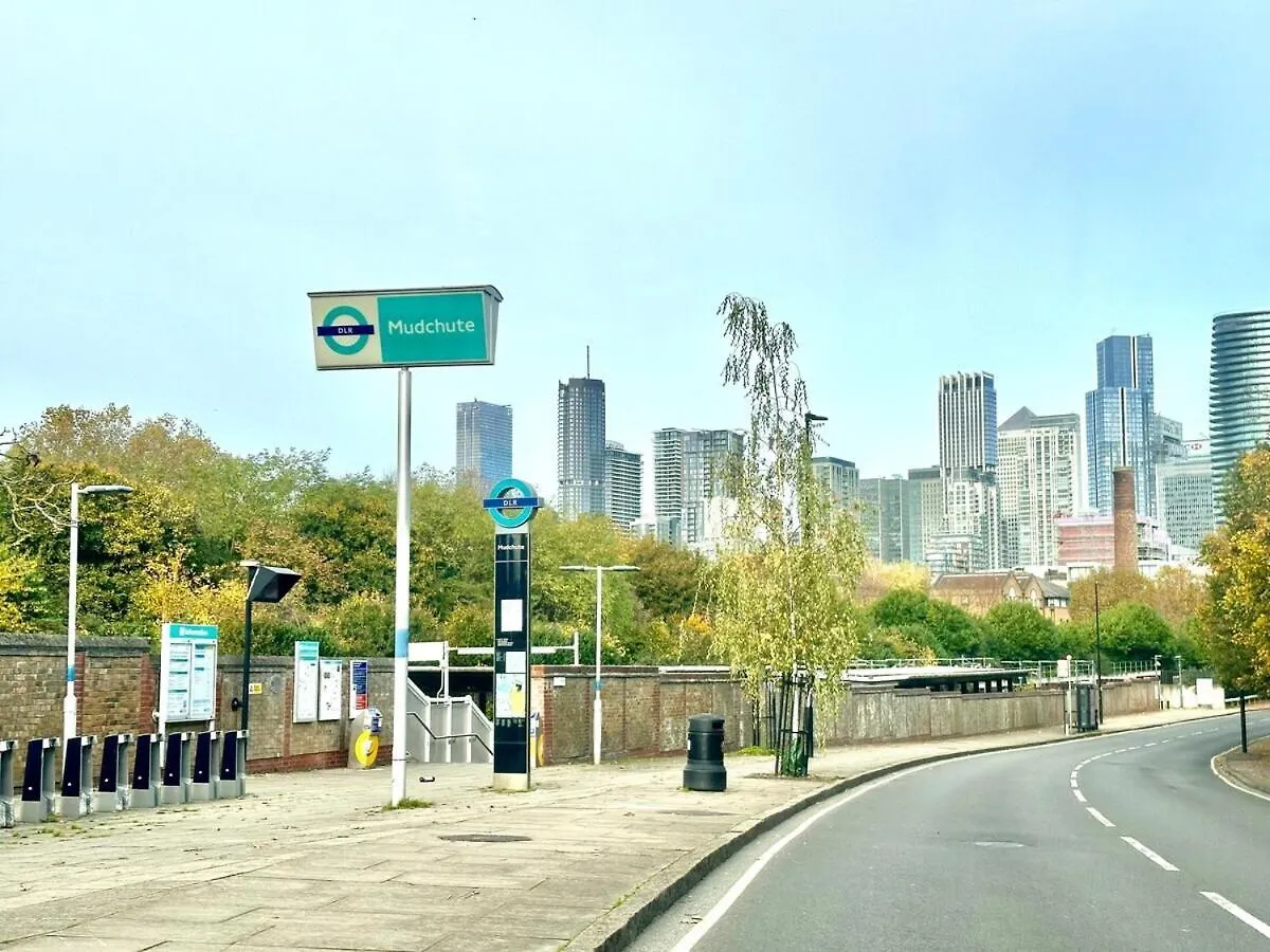 Cosy One Bedroom Apartment - London Docklands