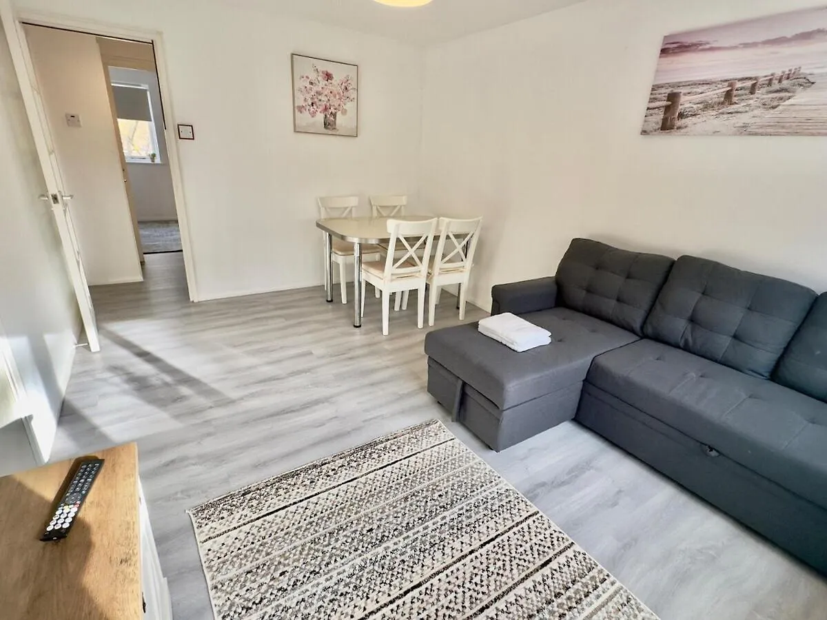 Cosy One Bedroom Apartment - London Docklands 0*,