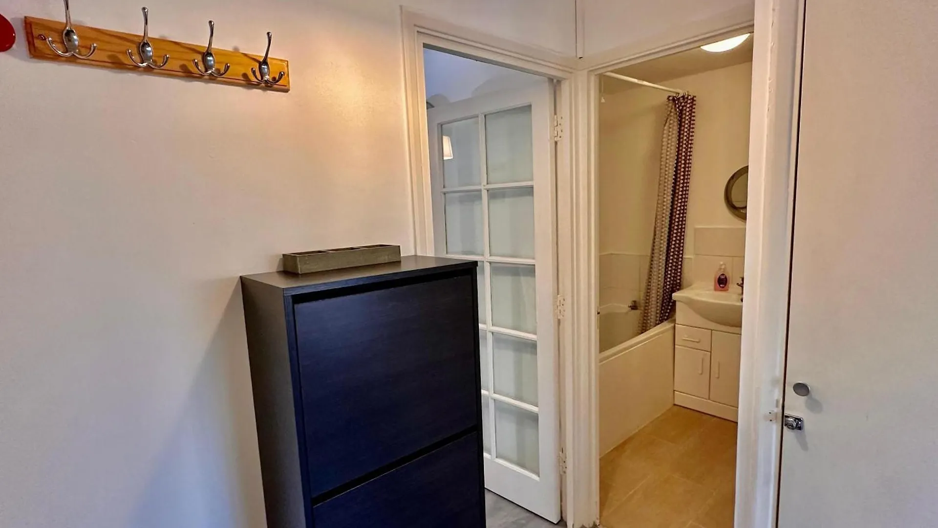 Cosy One Bedroom Apartment - London Docklands